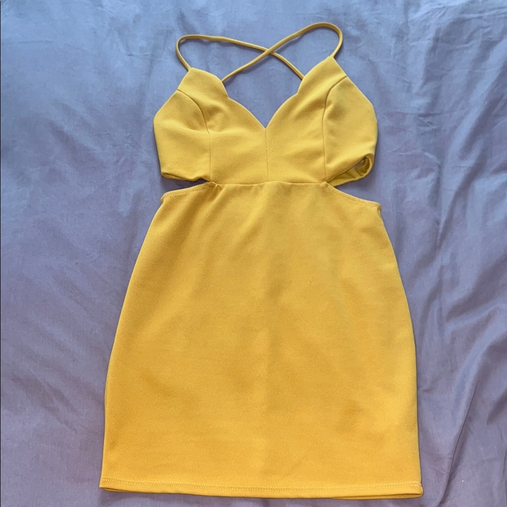 Elegant Yellow Women's Dress